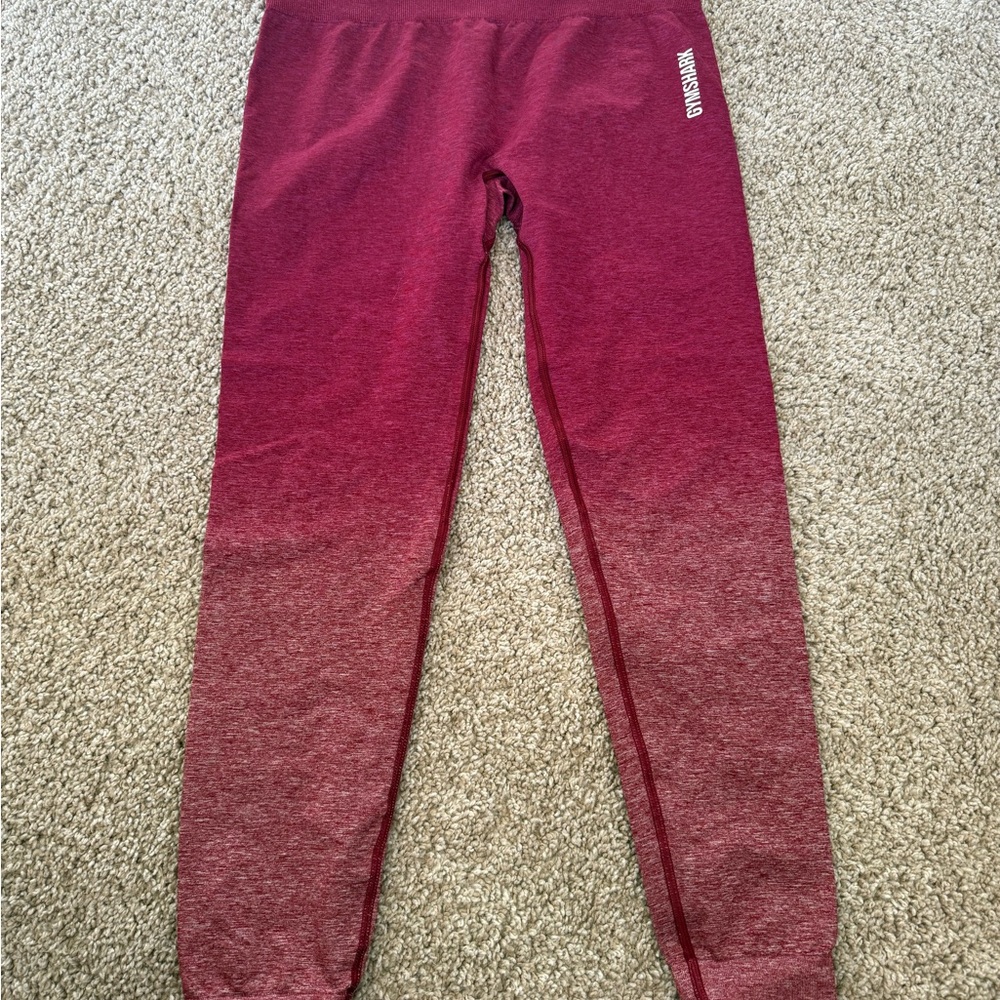 Gym shark Womens Ombre Leggings - red
